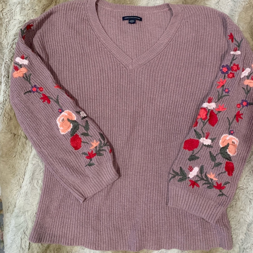 American Eagle V Neck Embroidered Sweater